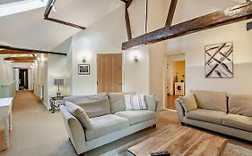 2 Bed Barn Conversion